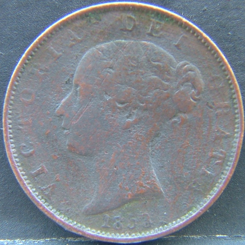 Front side of 🇬🇧 United Kingdom – Monarchs and Milestones Half Penny 1853 coin
