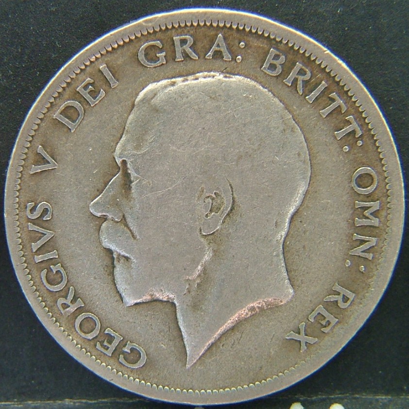 Front side of 🇬🇧 United Kingdom – Monarchs and Milestones Half Crown 1920 coin