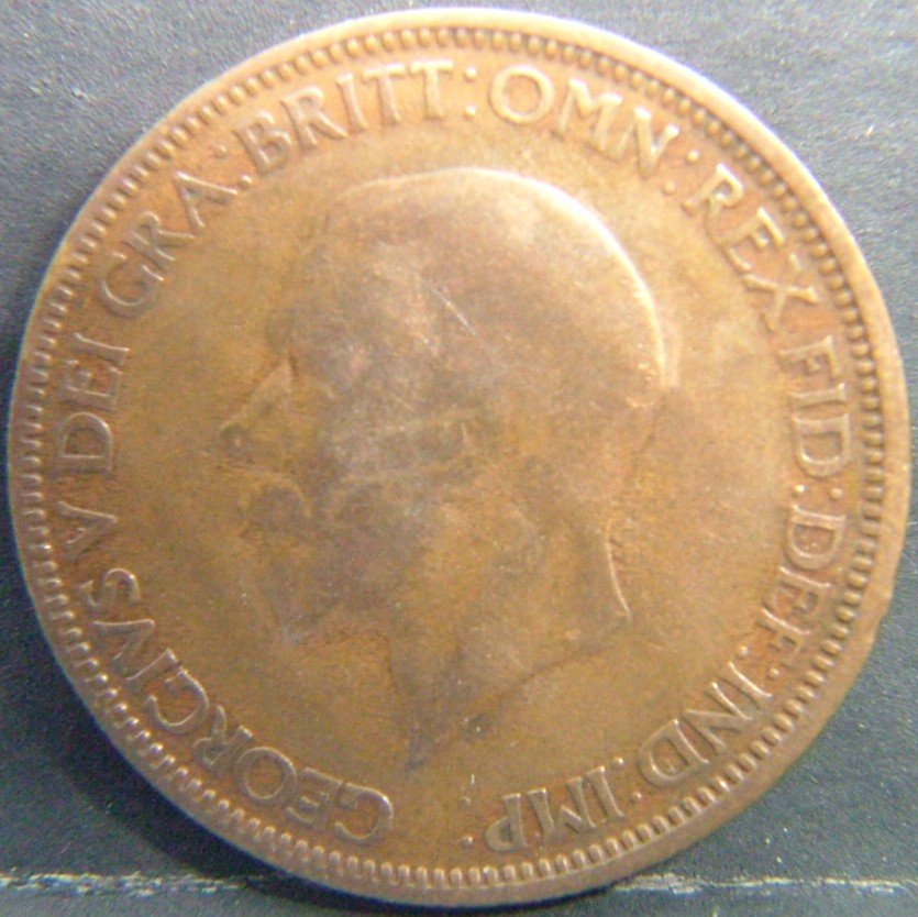 Back side of 🇬🇧 United Kingdom – Monarchs and Milestones Half Penny  1931 object
