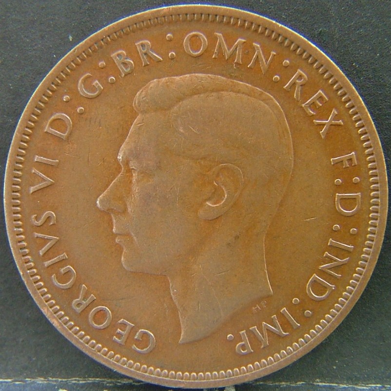 Front side of 🇬🇧 United Kingdom – Monarchs and Milestones 1 Penny 1940 coin