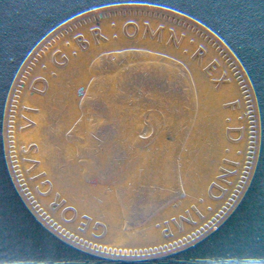 Front side of 🇬🇧 United Kingdom – Monarchs and Milestones Half Penny 1945 coin