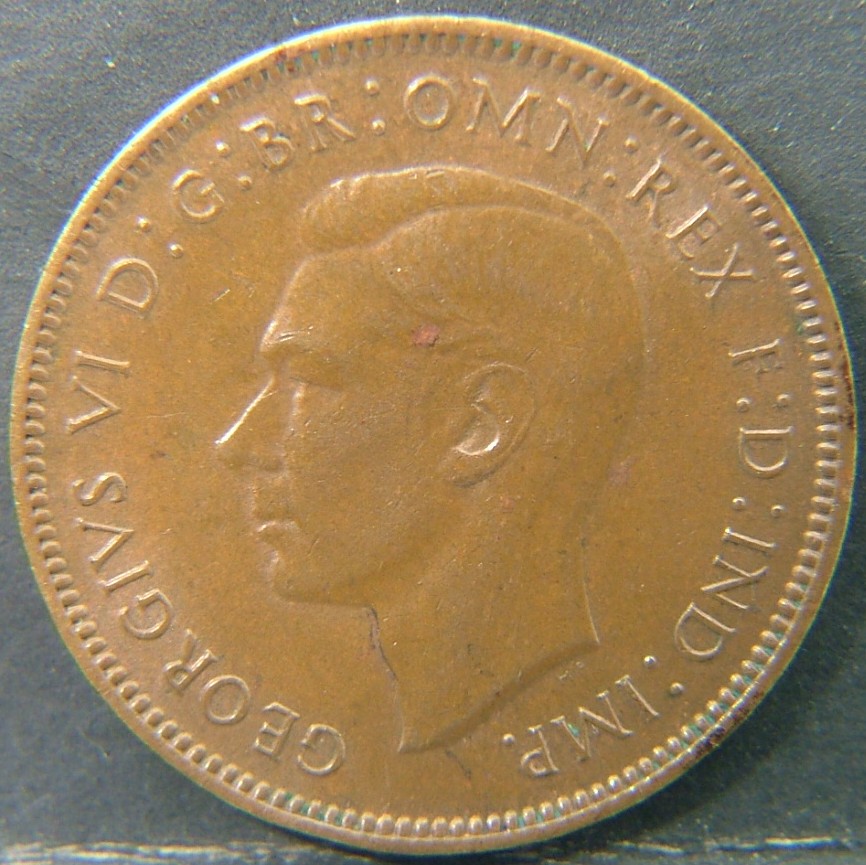 Back side of 🇬🇧 United Kingdom – Monarchs and Milestones Farthing  1947 object