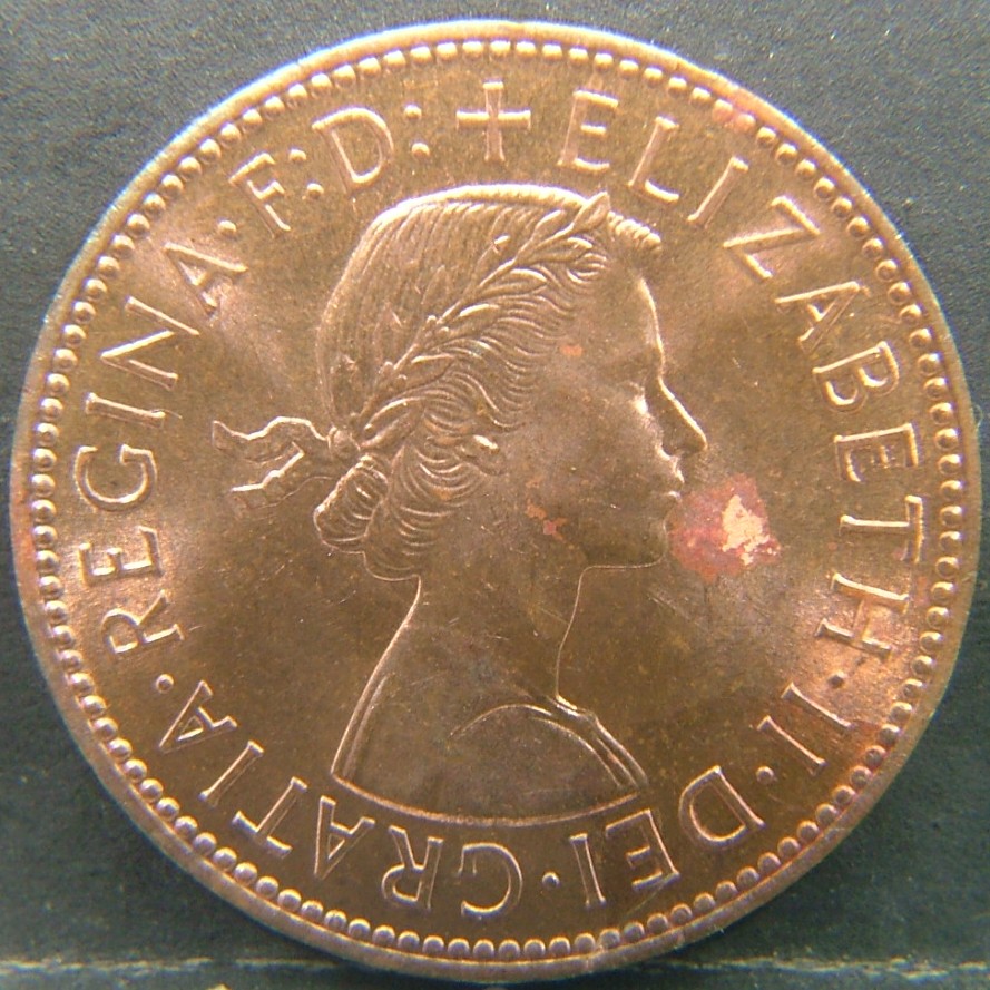 Back side of 🇬🇧 United Kingdom – Monarchs and Milestones Half Penny  1963 object