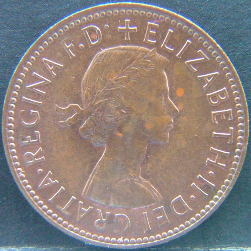 Front side of 🇬🇧 United Kingdom – Monarchs and Milestones Half Penny 1964 coin