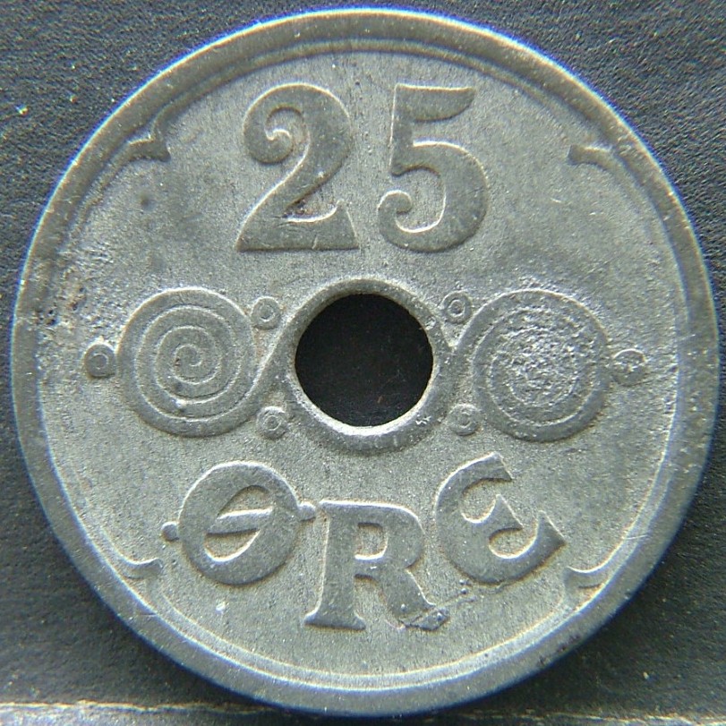 Additional view 1 of 🇩🇰 DENMARK – Viking Roots in Coinage 25 Ore  1942 object