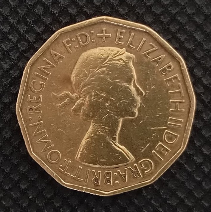 Front side of Great Britain 3 Pence 1953 coin