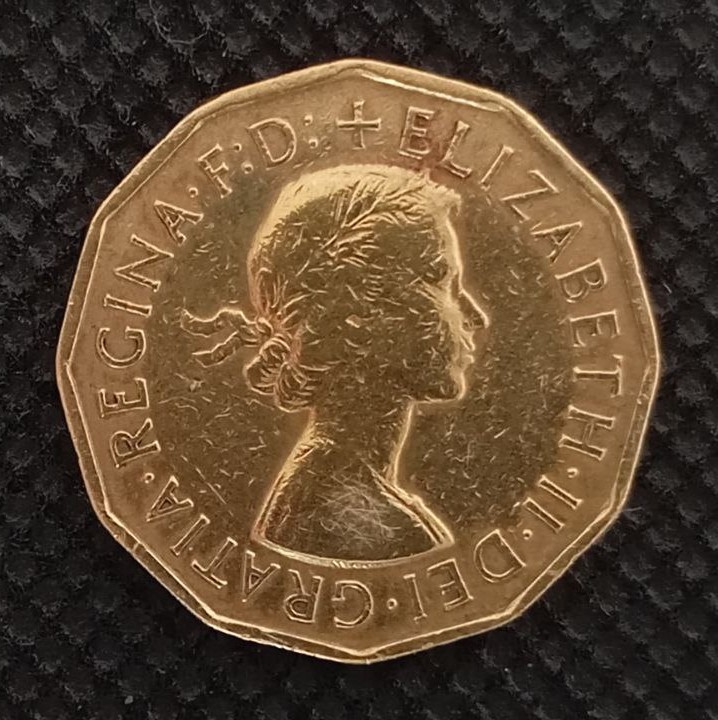 Front side of Great Britain 3 Pence 1955 coin