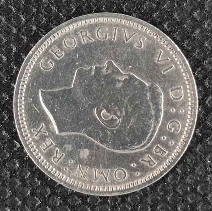 Back side of Great Britain 6 Pence 1951 coin
