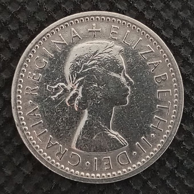 Front side of Great Britain 6 Pence 1956 coin