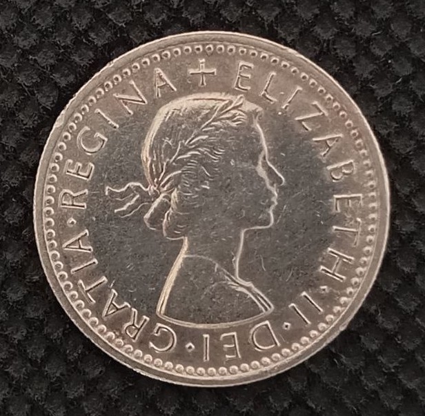 Front side of Great Britain 6 Pence 1962 coin