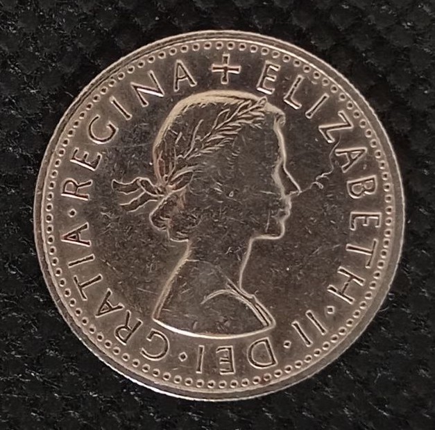 Front side of Great Britain 6 Pence 1965 coin