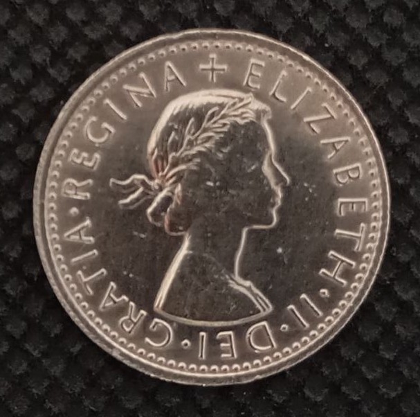 Front side of Great Britain 6 Pence 1967 coin