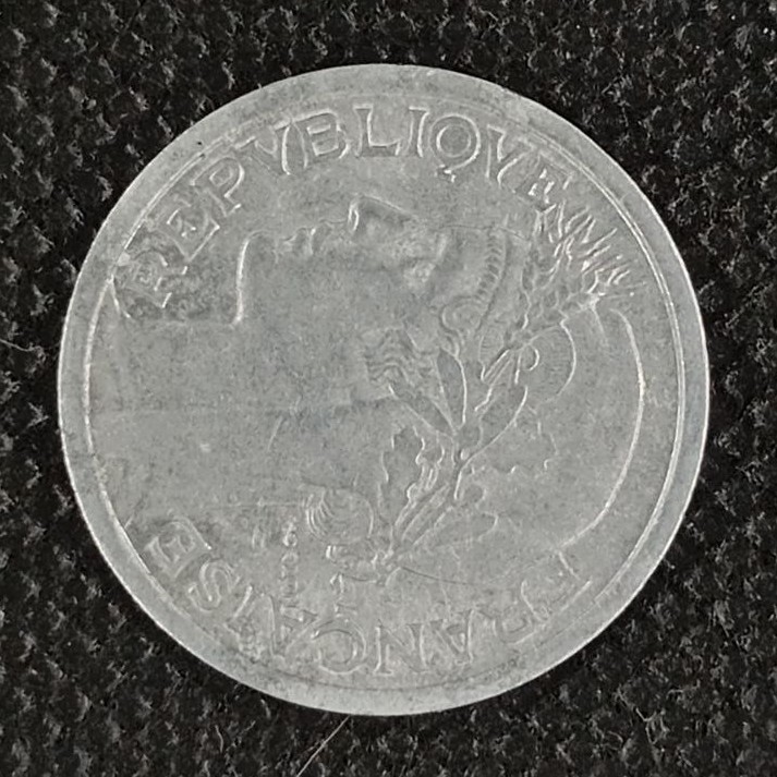 Back side of France 1 Franc 1949 coin