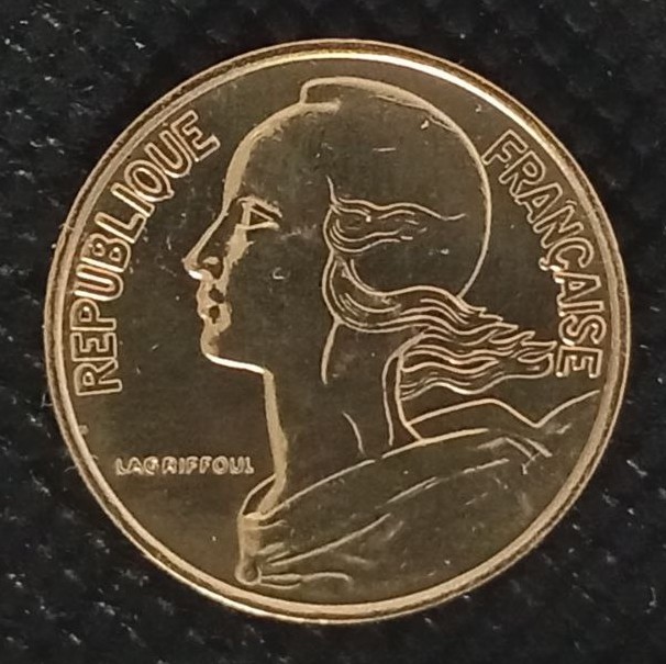 Front side of France 10 Centimes 1967 coin