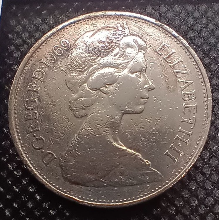 Front side of Great Britain 10 Pence 1969 coin