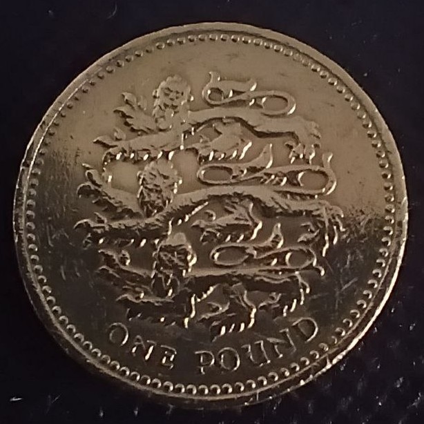 Additional view 2 of Great Britain 1 Pound 2002 coin