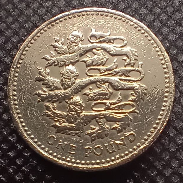 Additional view 1 of Great Britain 1 Pound 2002 coin