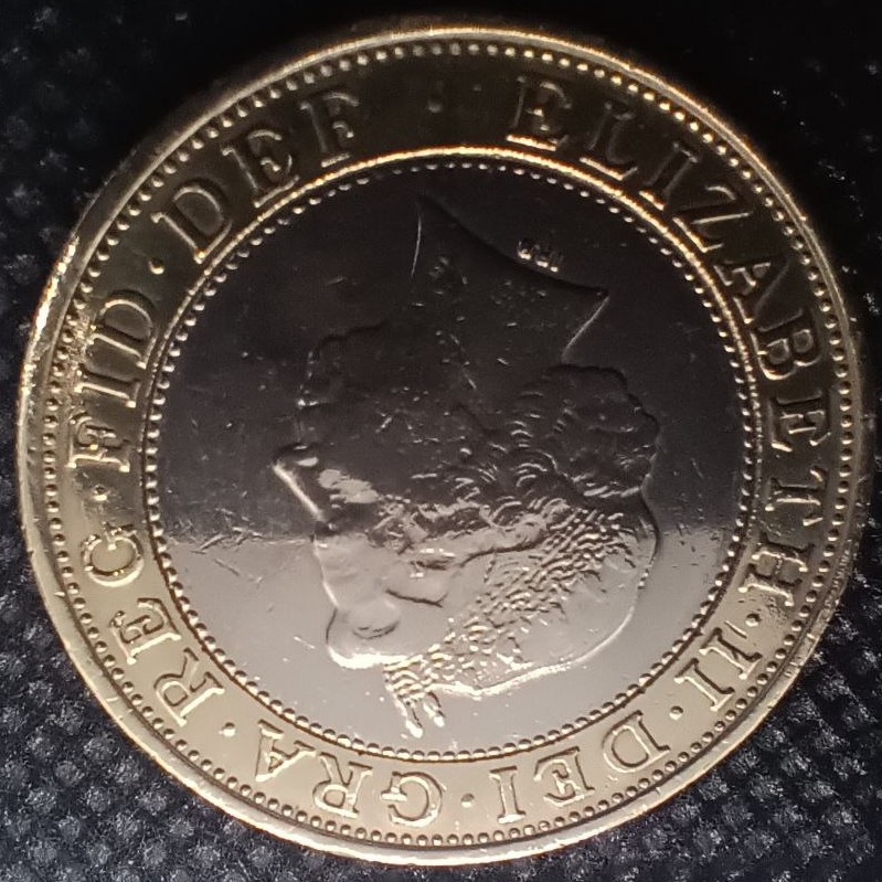 Front side of Great Britain 2 Pounds 2005 coin