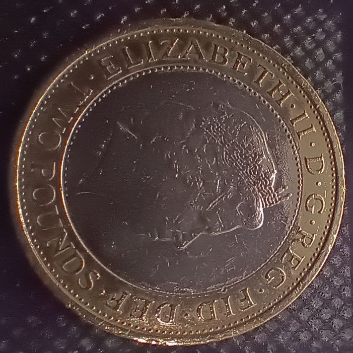 Front side of Great Britain 2 Pounds 2007 coin