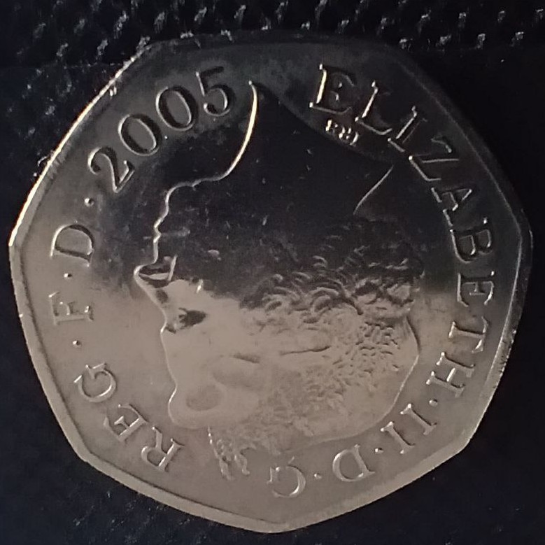 Back side of Great Britain 50 Pence 2005 coin