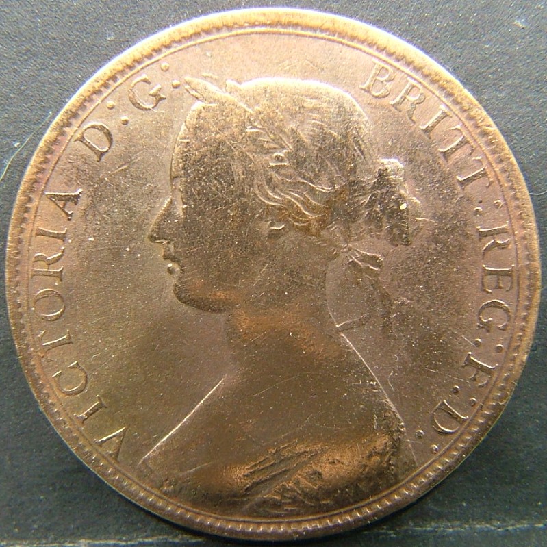Back side of 🇬🇧 United Kingdom – Monarchs and Milestones Half Penny  1862 object