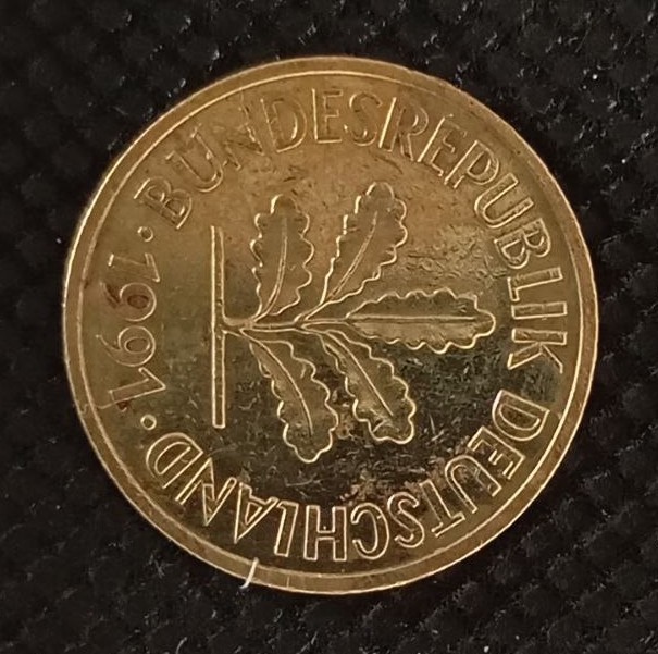 Front side of Germany, Federal Republic 5 Pfenning "J" 1991 coin