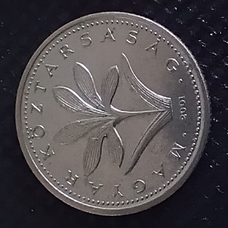 Back side of Hungary 2 Forint 2001 coin