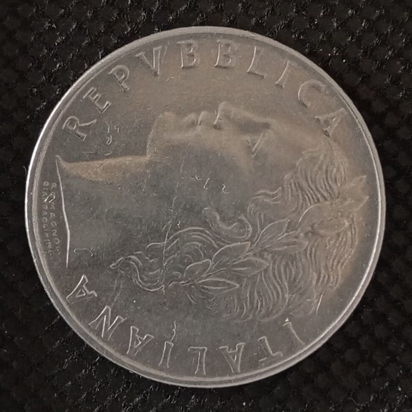 Front side of Italy 100 Lire 1956 coin