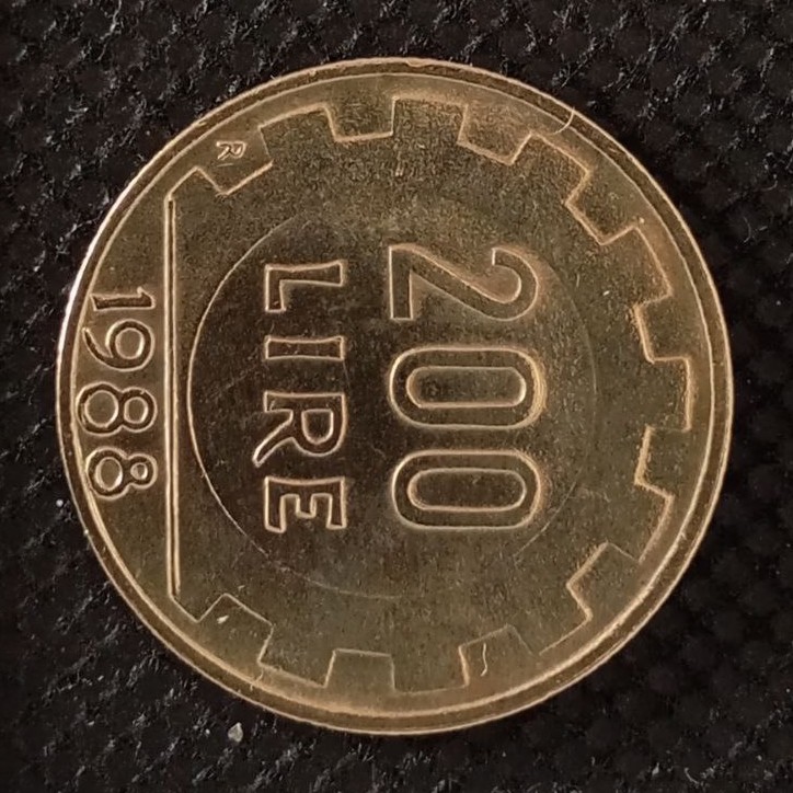 Additional view 1 of Italy 200 Lire 1988 coin