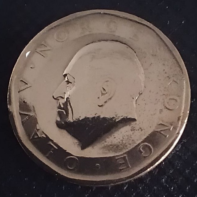 Back side of Norway 10 Kron 1985 coin