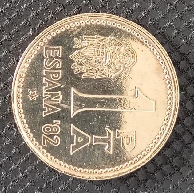 Additional view 1 of Spain Peseta "82" 1980 coin