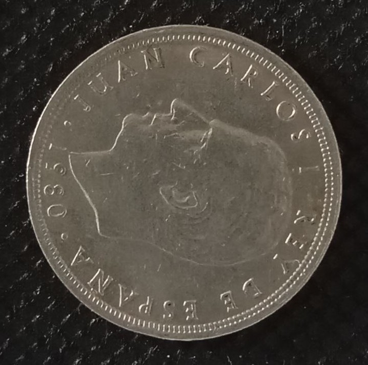 Front side of Spain 5 Pesetas "81" 1980 coin