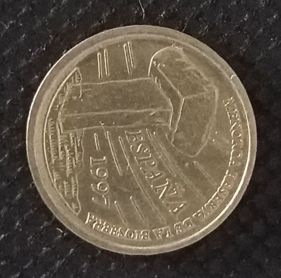 Front side of Spain 5 Pesetas 1997 coin
