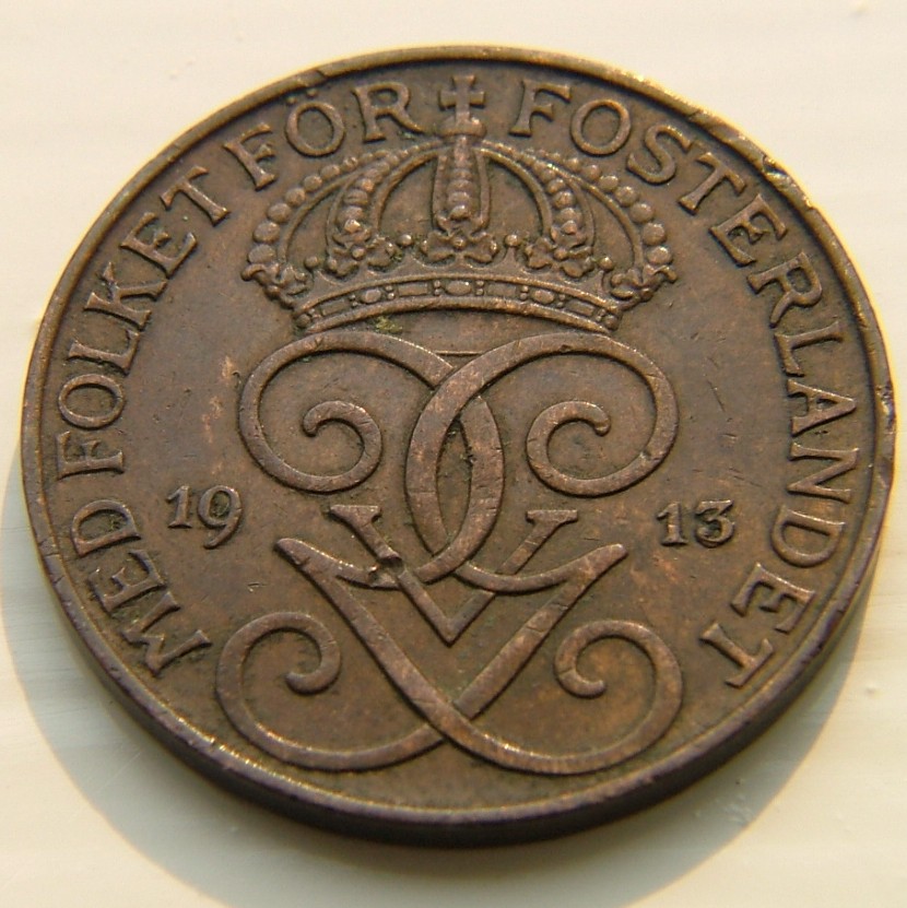 Front side of Sweden 5 Ore 1913 coin