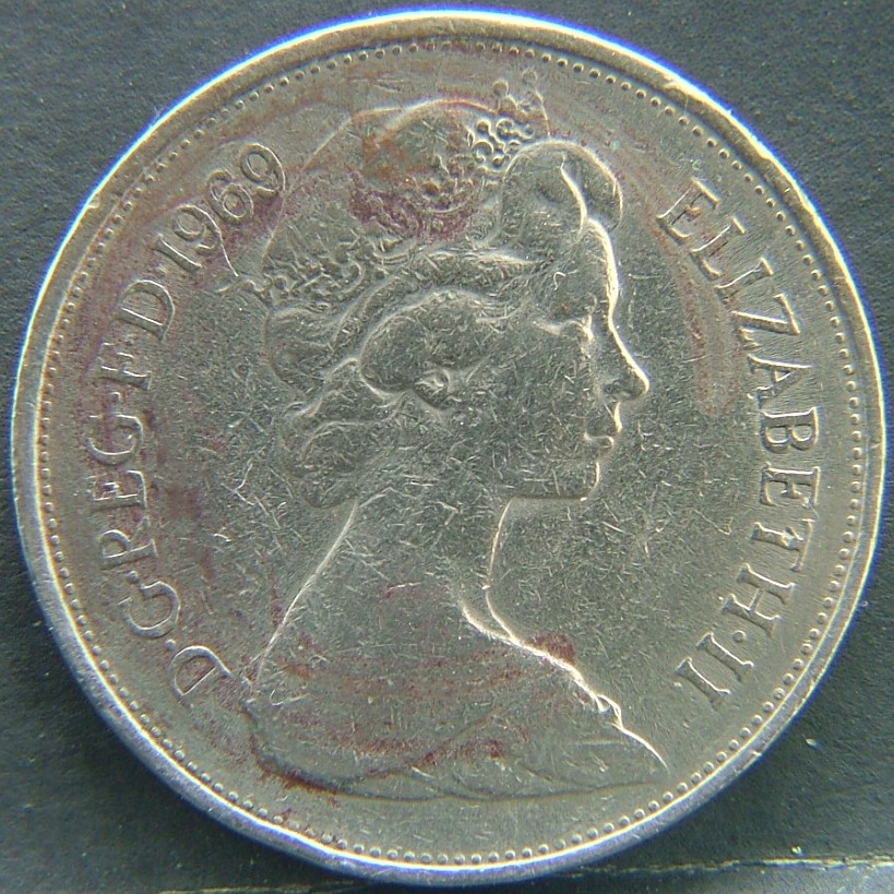 Front side of 🇬🇧 United Kingdom – Monarchs and Milestones 10 Pence 1969 coin