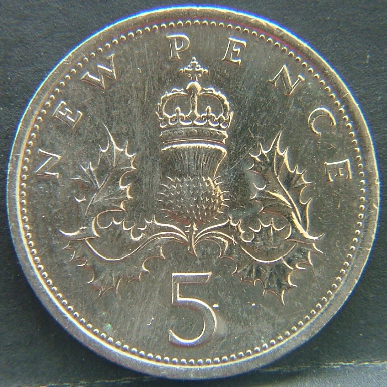 Additional view 1 of 🇬🇧 United Kingdom – Monarchs and Milestones 5 Pence 1975 coin