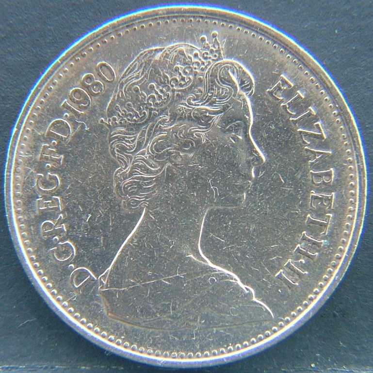 Front side of 🇬🇧 United Kingdom – Monarchs and Milestones 5 Pence 1980 coin