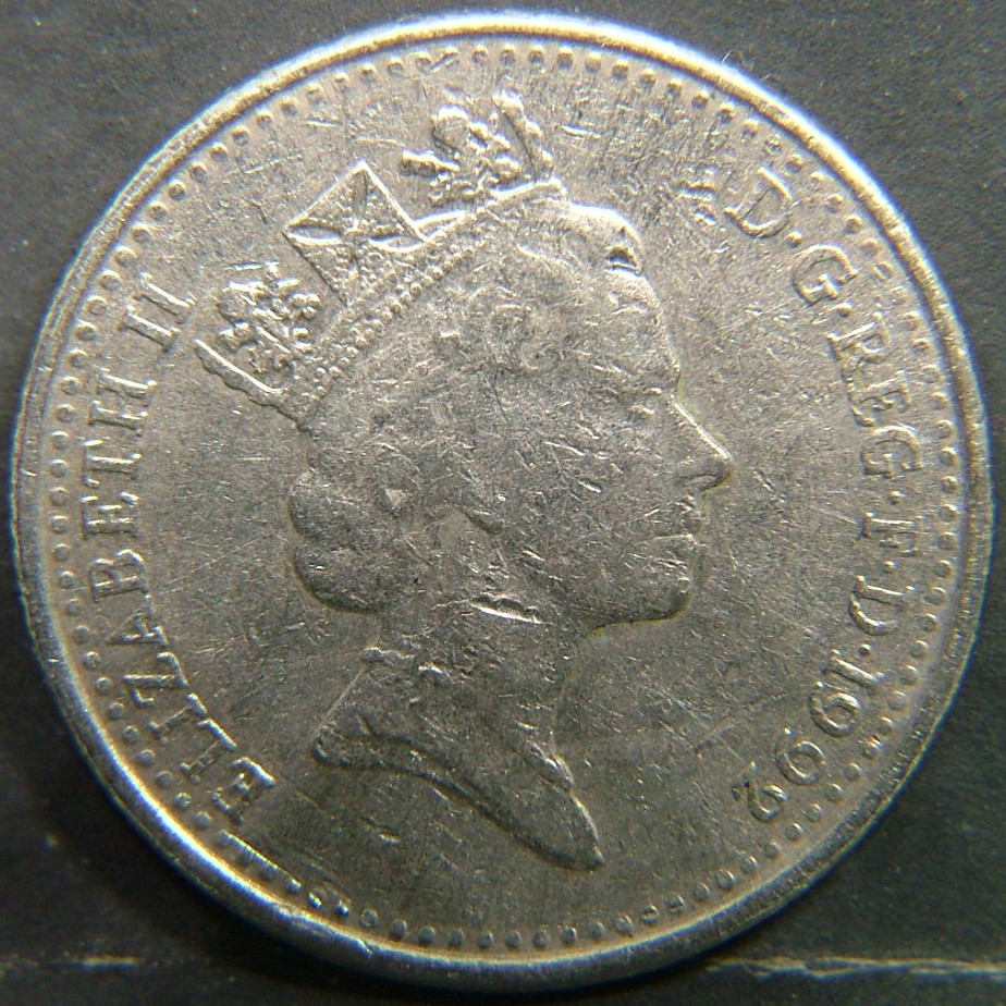 Back side of 🇬🇧 United Kingdom – Monarchs and Milestones 10 Pence  1992 object